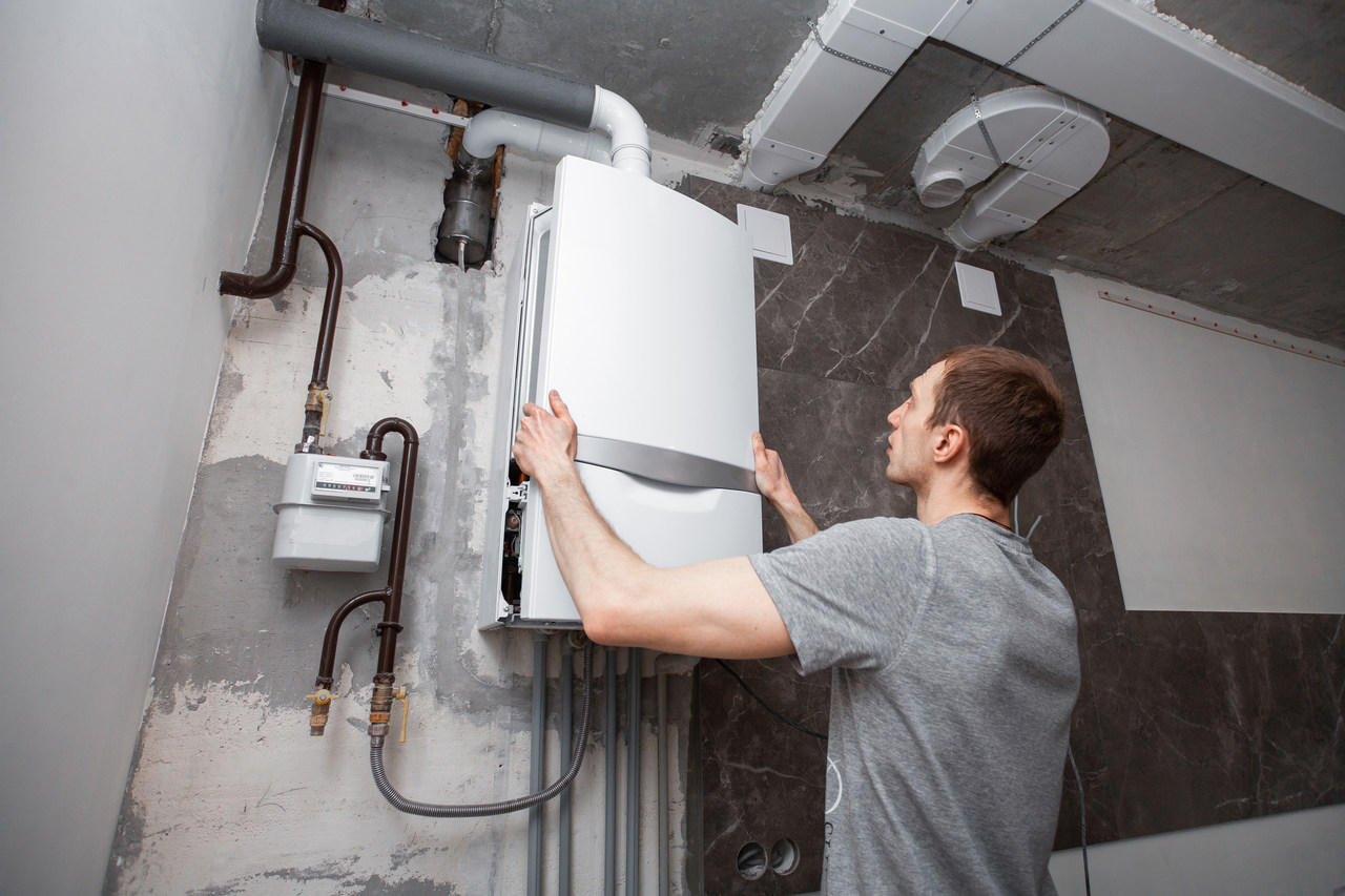 What kind of heating for an energy-efficient home should I choose?